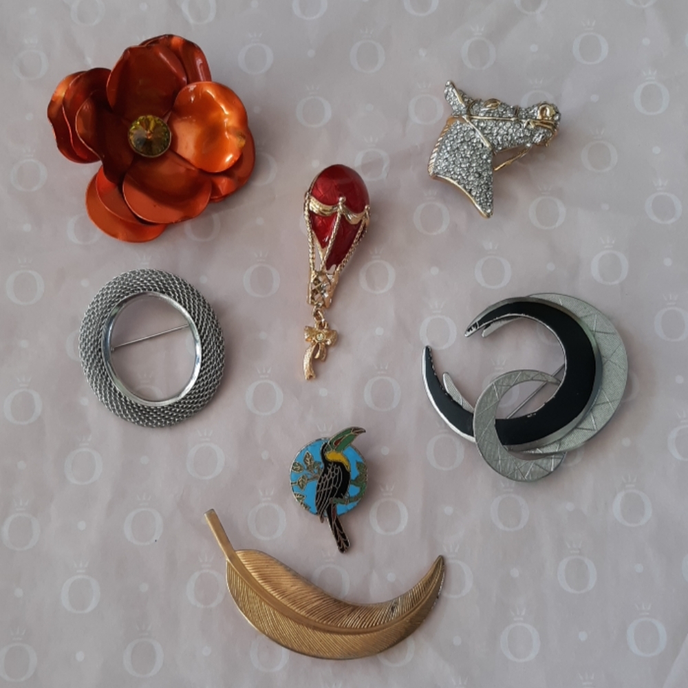Lot of Assorted Vintage Brooches